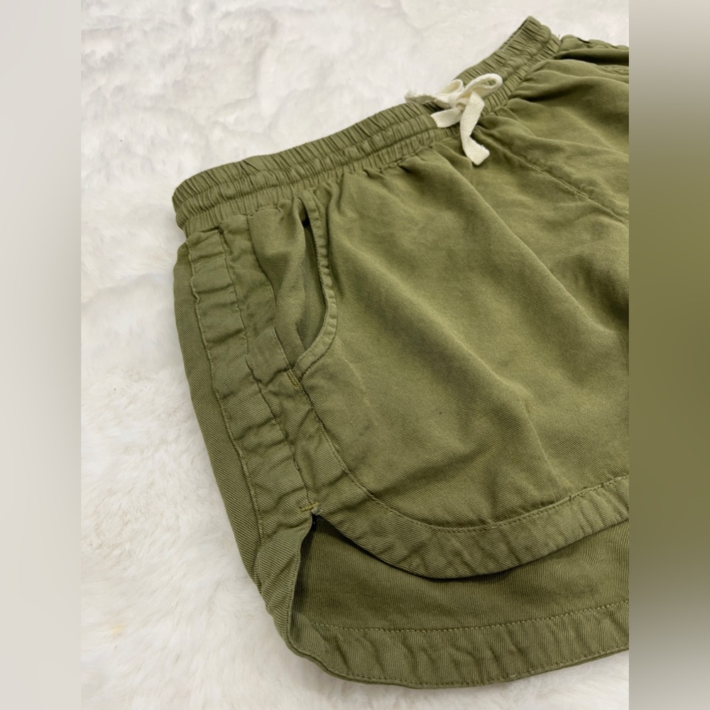Honolulu’s Surf Co Linen Drawstring Short - Picture 5 of 9
